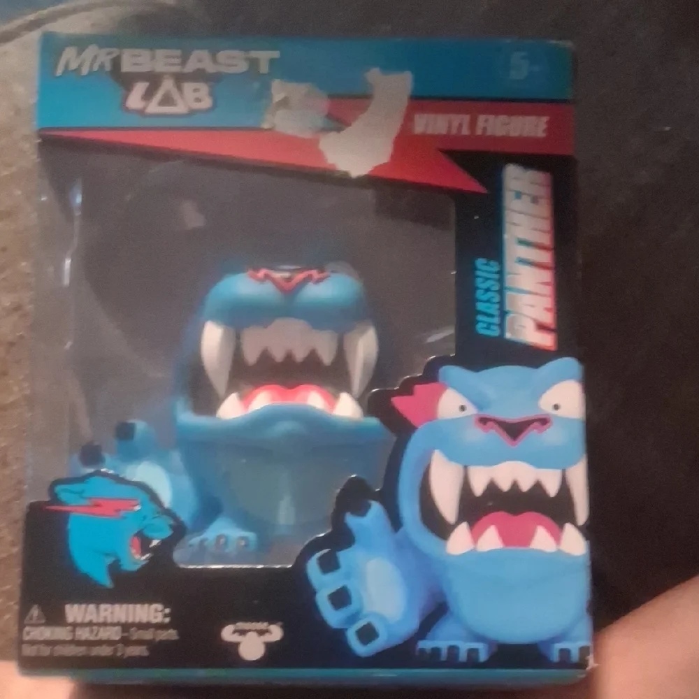 MrBeast Lab Classic Panther Vinyl Figure